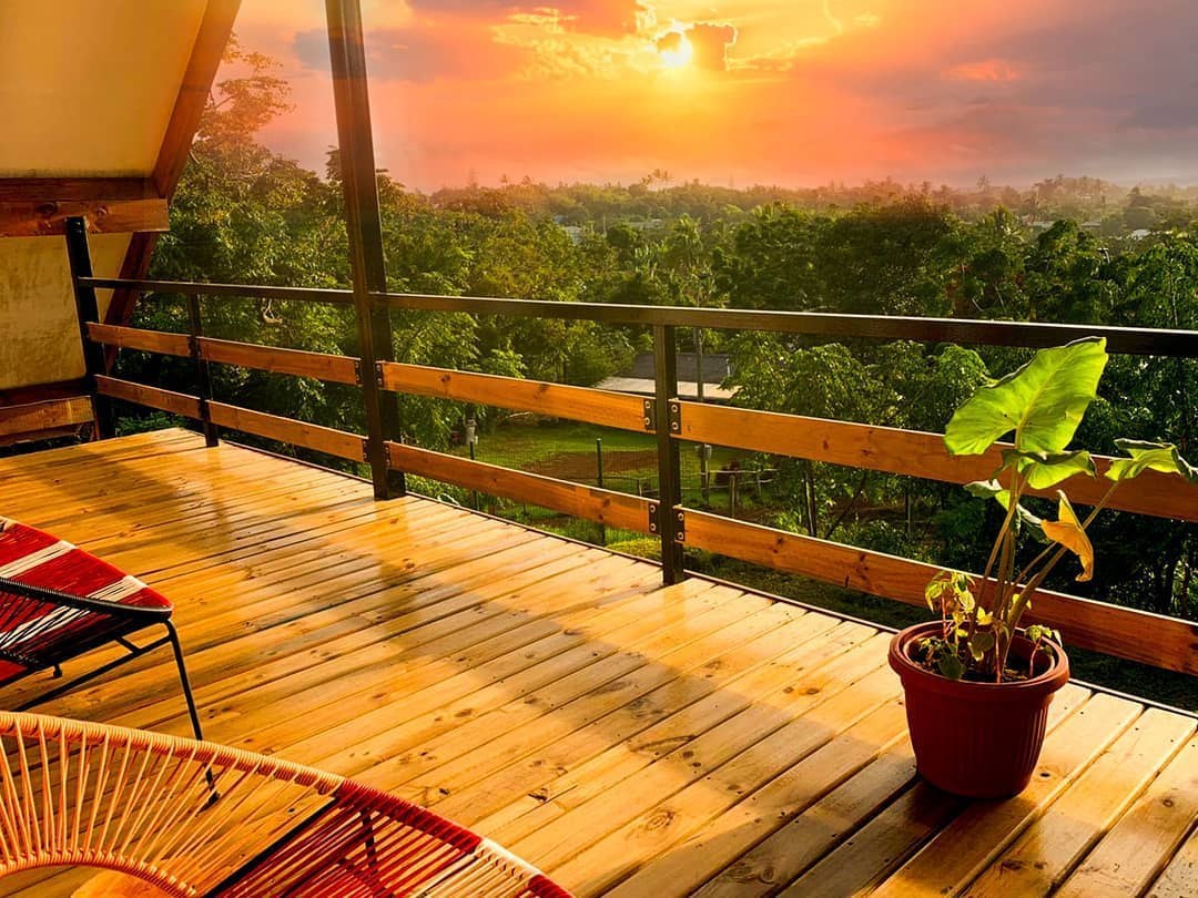 Le coucher du soleil depuis la terrasse de Villa Homiti